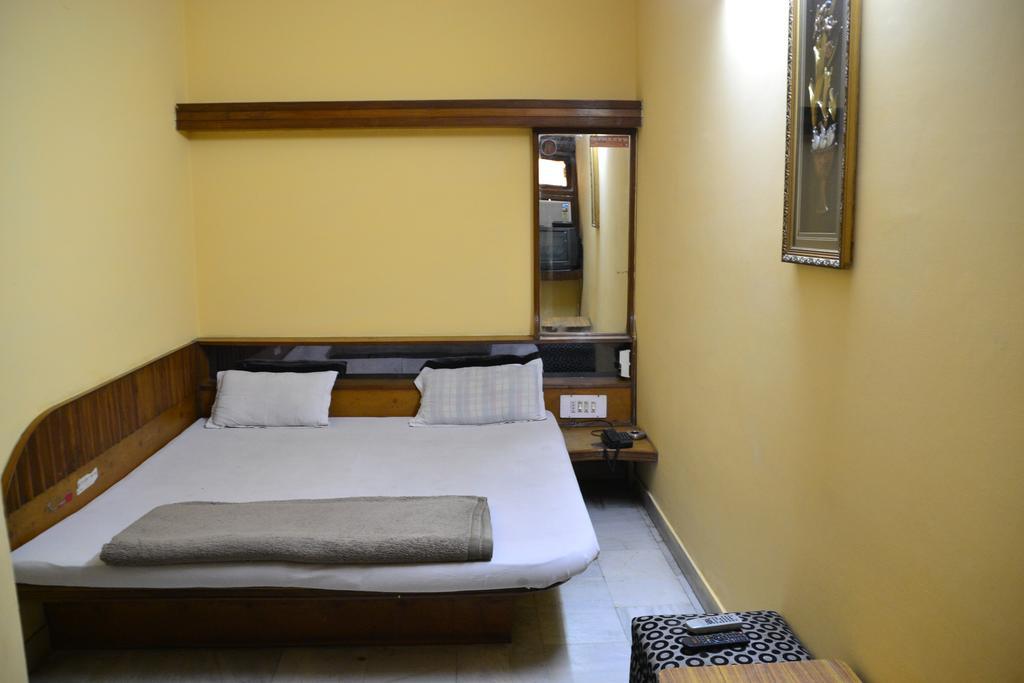 Yes Please Guest House Nova Deli Quarto foto