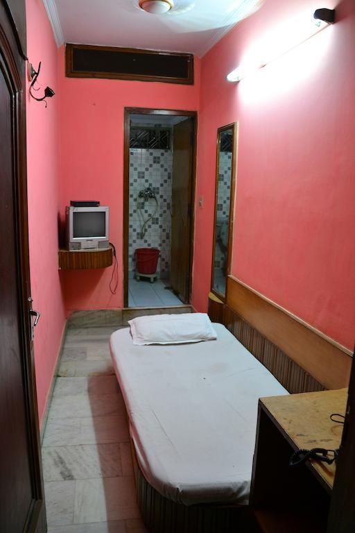 Yes Please Guest House Nova Deli Quarto foto